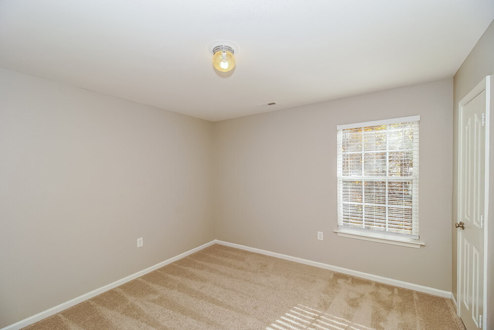 Building Photo - 5126 Grays Ridge Dr