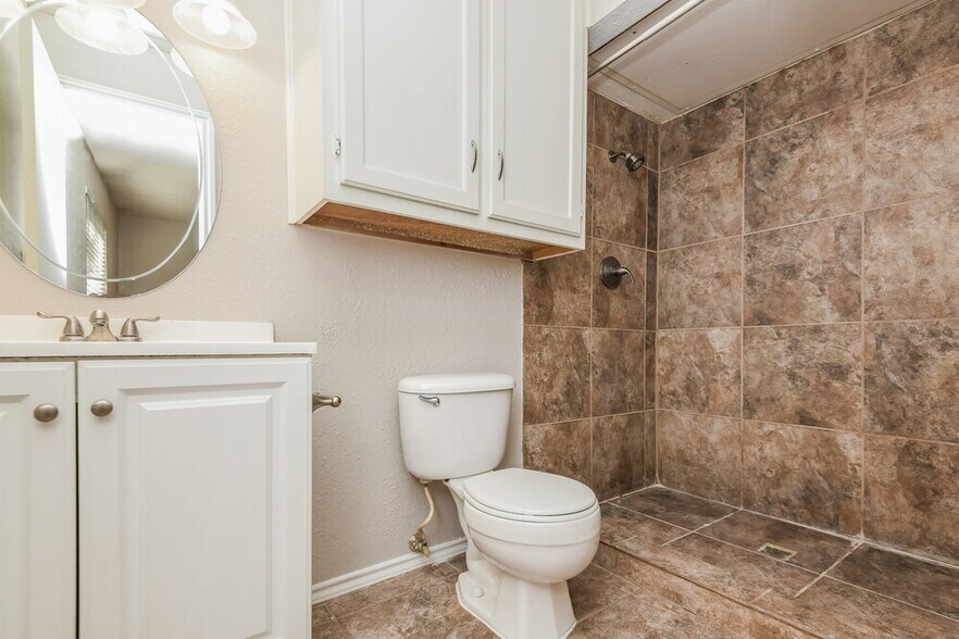 Building Photo - 6317 Sunset Rd