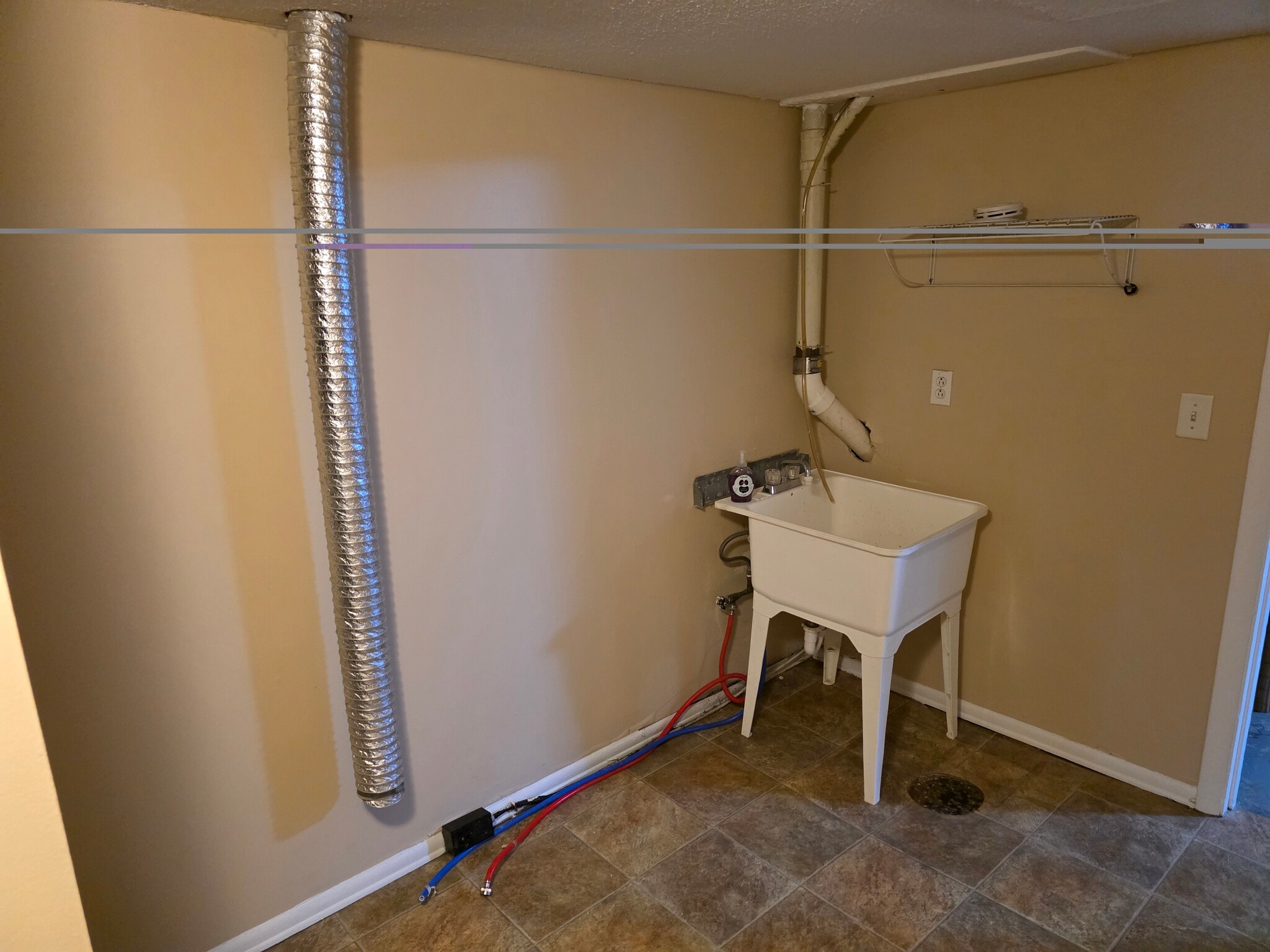 Building Photo - 65 Valley St