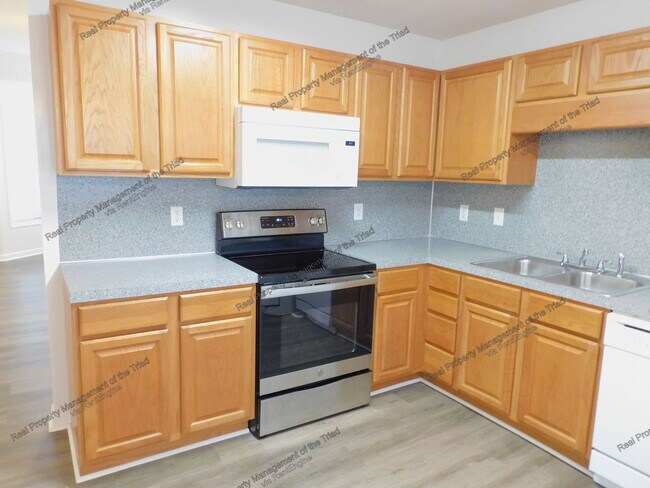 Building Photo - 4720 Beckel Rd