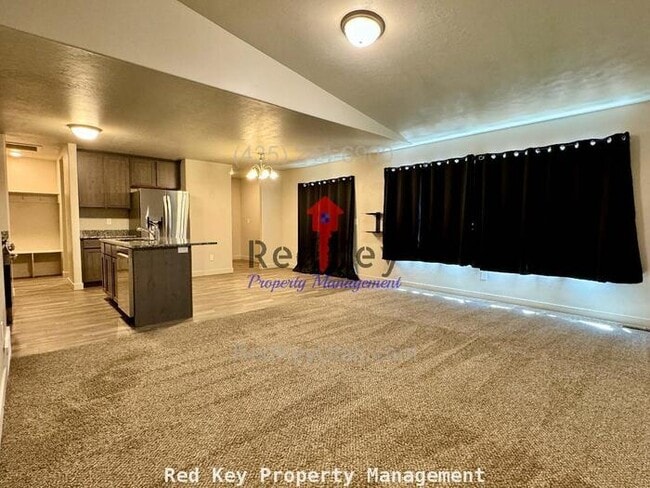 Building Photo - 789 Colony Dr