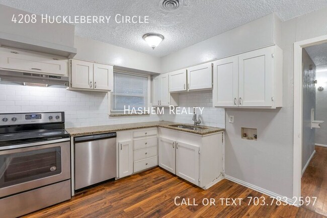 Building Photo - 4208 Huckleberry Cir