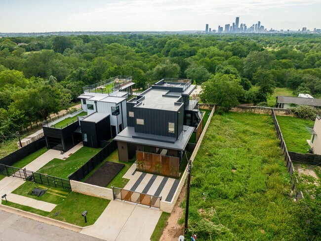 Building Photo - 412 Kemp St