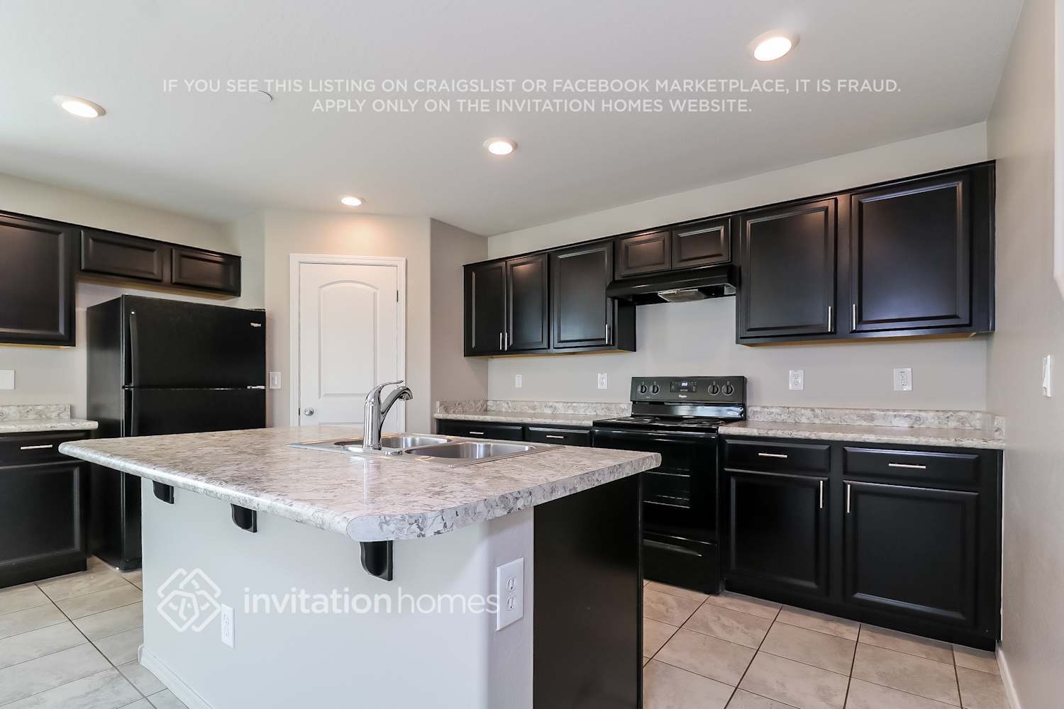 Building Photo - 6918 E Peralta Cir