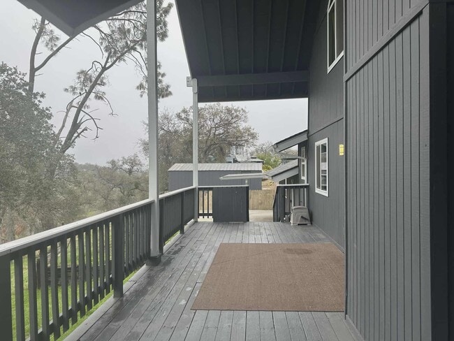 Building Photo - 29633 Meadow Ln