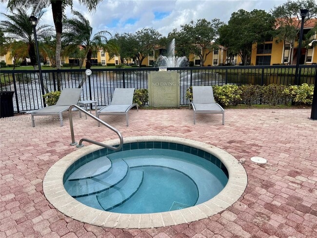 Building Photo - 3858 Coral Tree Cir