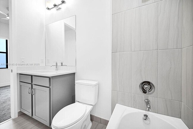 Building Photo - 12413 Solana Bay Cir