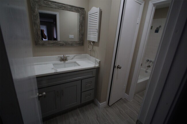 Building Photo - 8581 Sands Point Dr