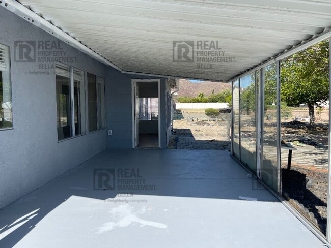 Building Photo - 55+ Community Gem: Open Floor Plan, Large Backyard & Clubhouse Amenities