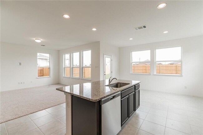 Building Photo - 233 Trailside Ln