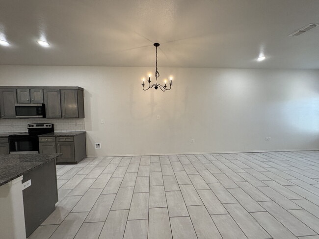 Building Photo - Luxurious Home Located in Frenship District with Easy Access to Marcha Sharp Freeway!