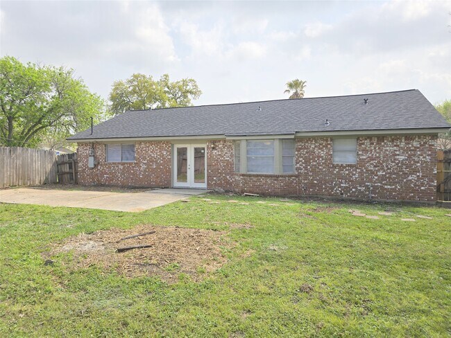 Building Photo - 5404 Hazel St