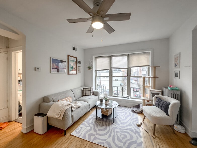 Building Photo - 2019 N Humboldt Blvd