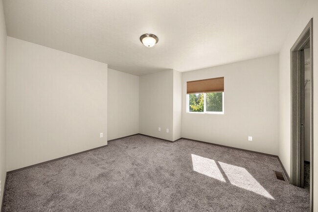 Master bedroom - 7229 E Pacific Way