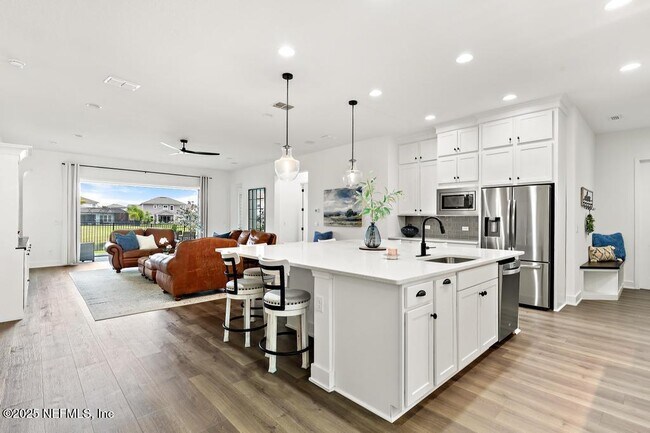 Building Photo - 638 Windley Dr