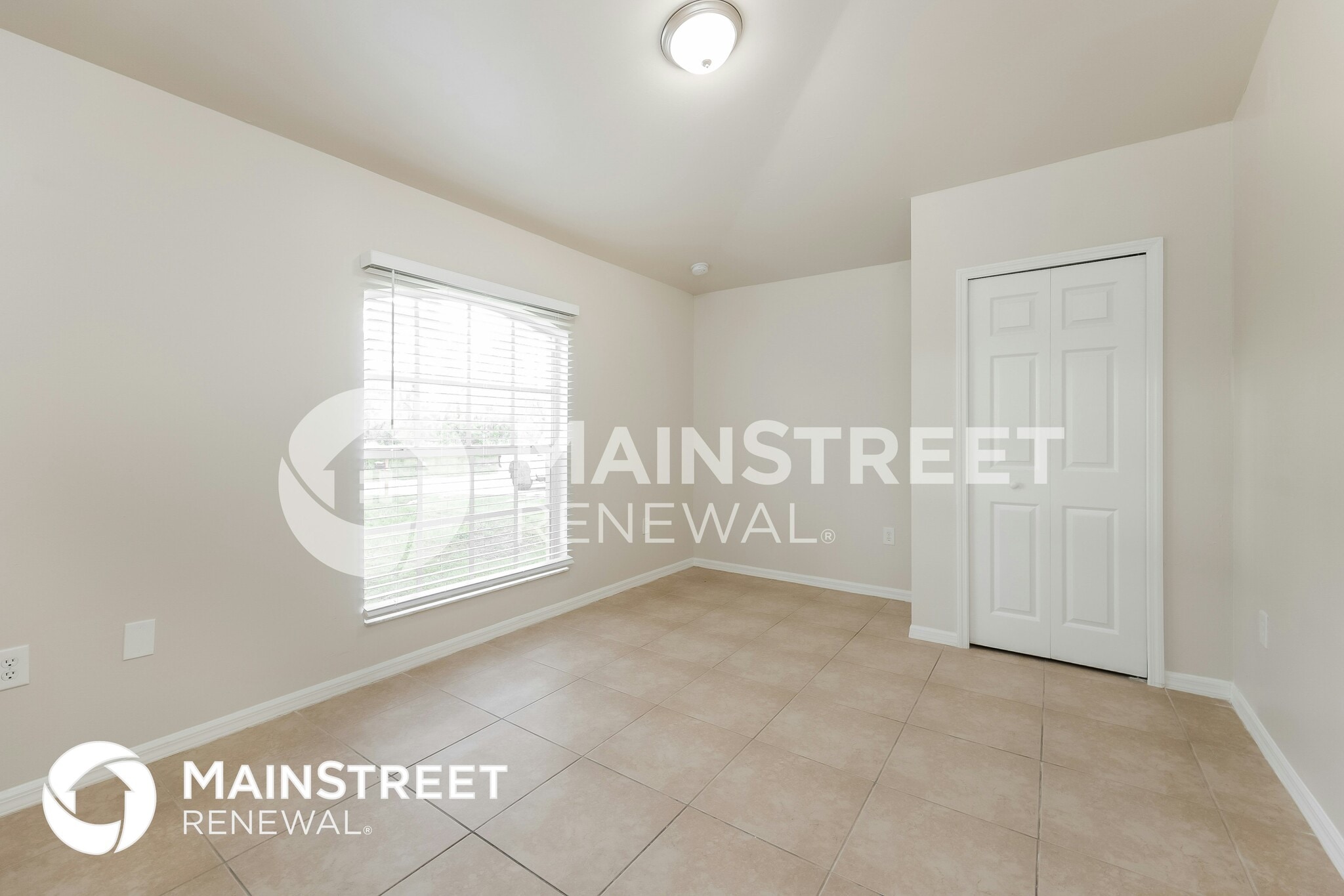 Building Photo - 329 Lubdel Ave S