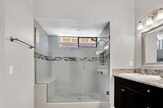 Building Photo - Beautiful single level home in Rancho Pena...