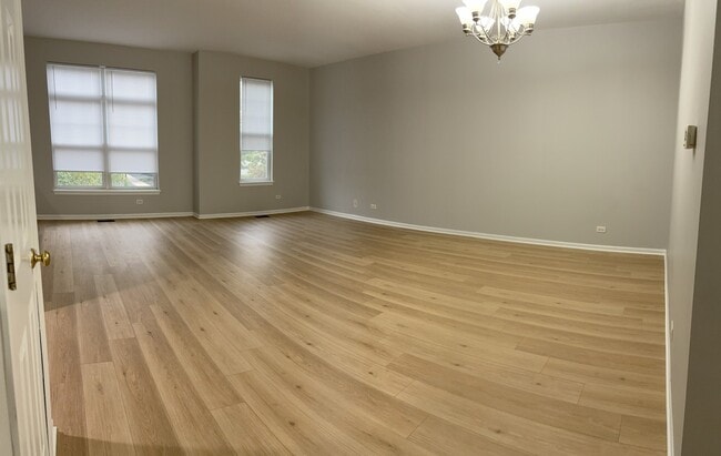 Building Photo - 3381 Kentshire Cir