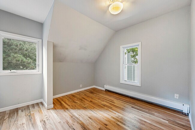 Building Photo - 2043 Carroll Ave