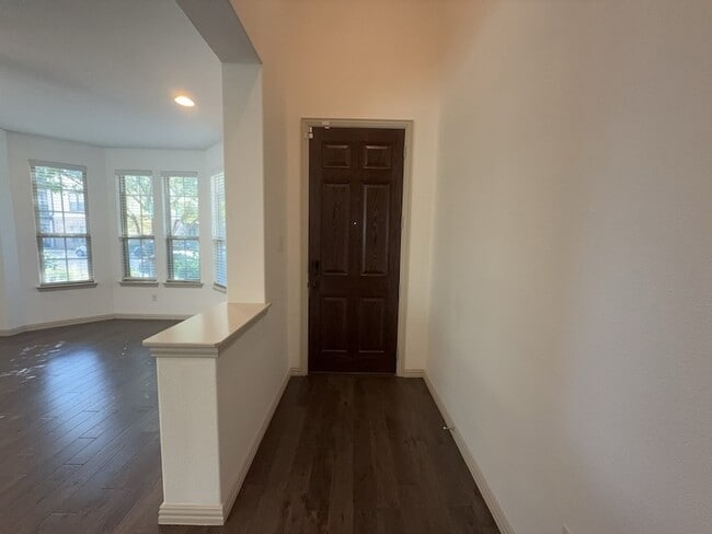 Building Photo - 4027 Snow Goose Trl