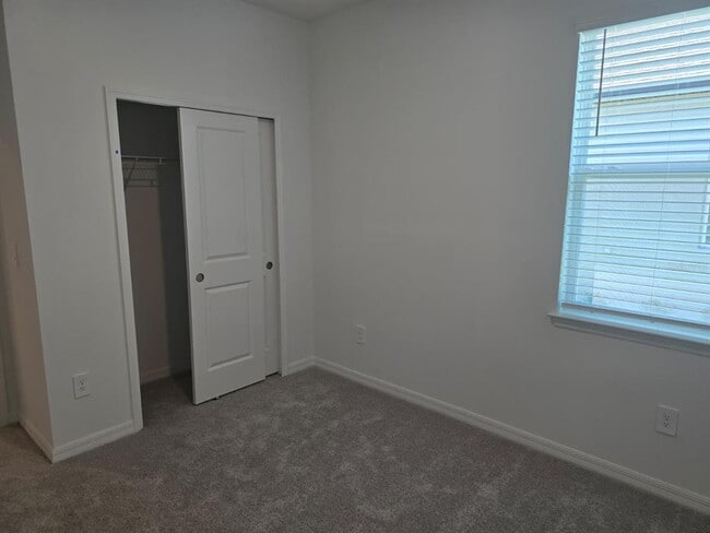 Building Photo - 9325 Scouter Bee Pl
