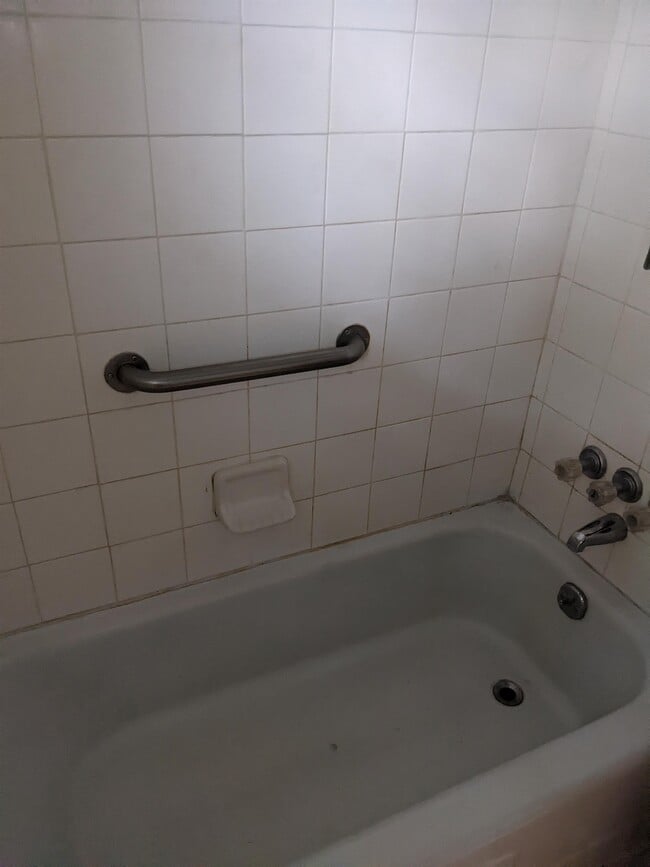 Building Photo - 7 3rd St