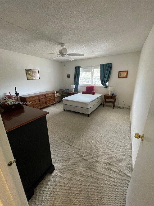 Building Photo - 4881 NW 22nd St