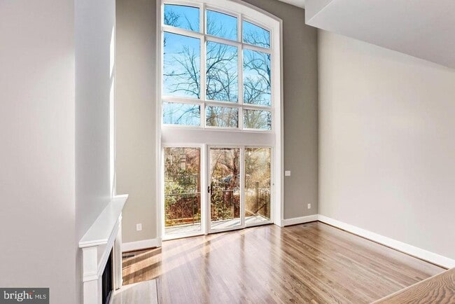 Primary Photo - 3956 Georgetown Ct NW