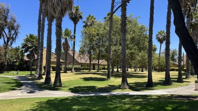 Building Photo - 10541 Caminito Baywood