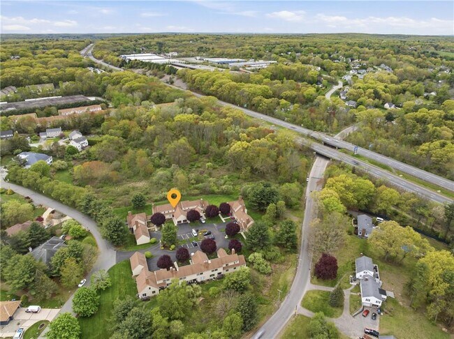 Building Photo - 50 Abbott Run Valley Rd