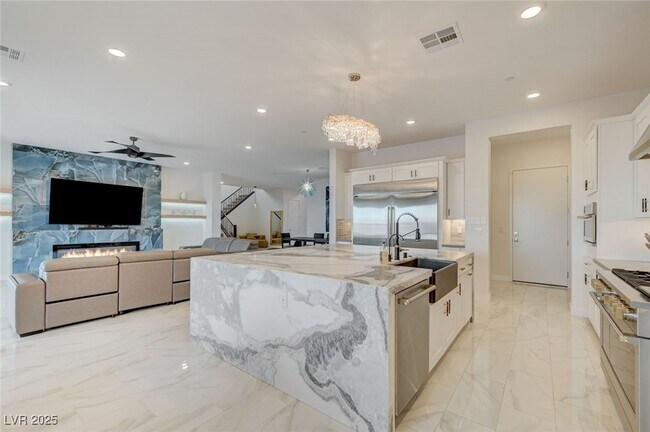 Building Photo - 510 Duvet Ct