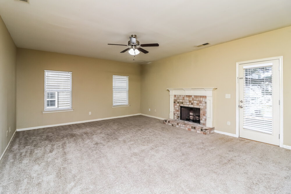 Building Photo - 66 Crescent Woode Way