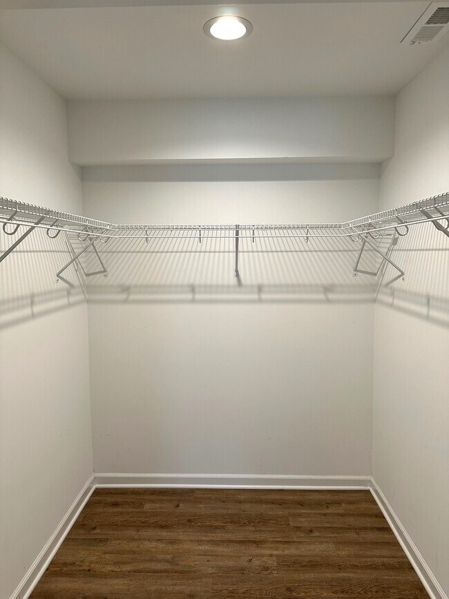 Building Photo - 201 Penny Ave