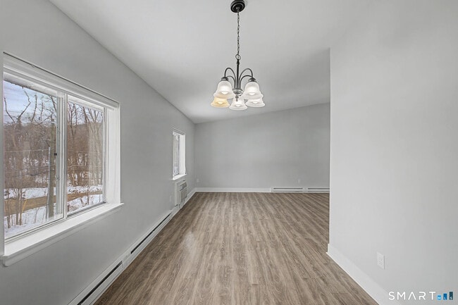 Building Photo - 81 Coalpit Hill Rd