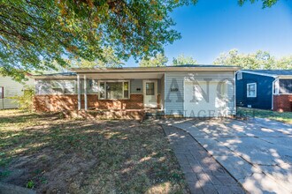 Building Photo - 169 Western Ave