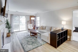 Building Photo - 13615 Garfield Pl