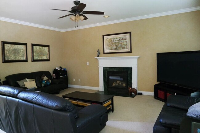 Building Photo - 4931 Whitmore Pond Ln