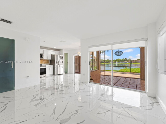 Building Photo - 16544 SW 68th Terrace