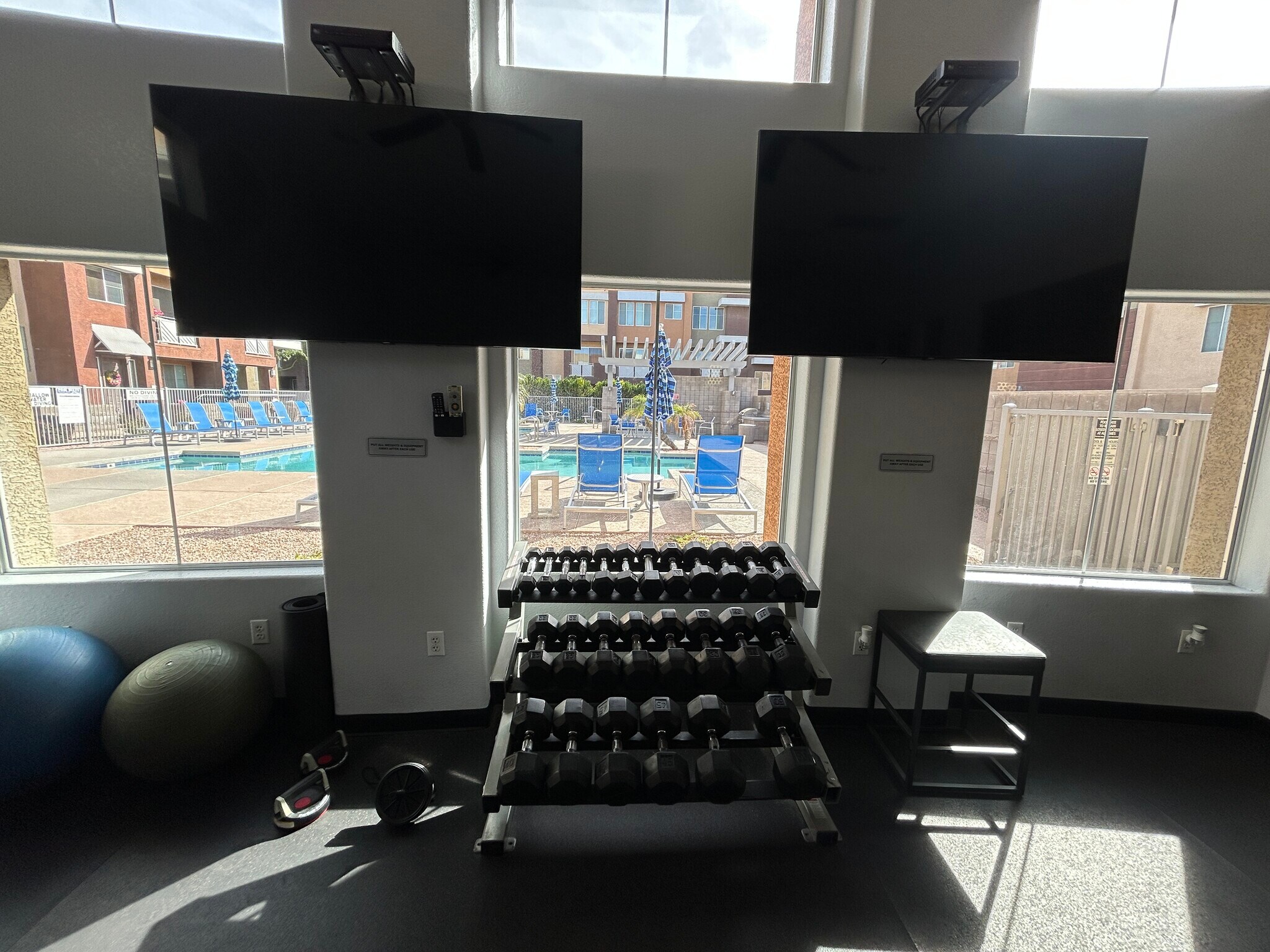 Building Photo - 6605 N 93rd Ave