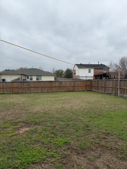 Building Photo - 1305 Willowsprings Ct