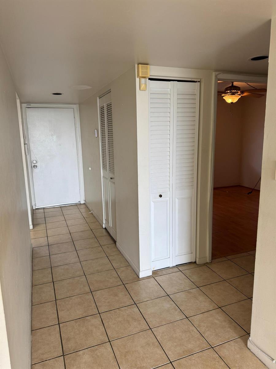 Building Photo - 3141 NW 47th Ter