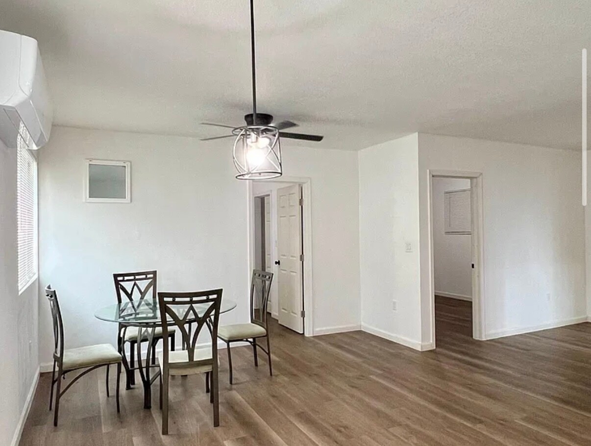 Building Photo - 1322 Grape Ave