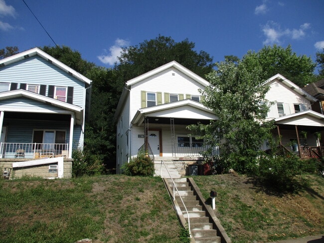 Building Photo - 1316 Beaver Rd