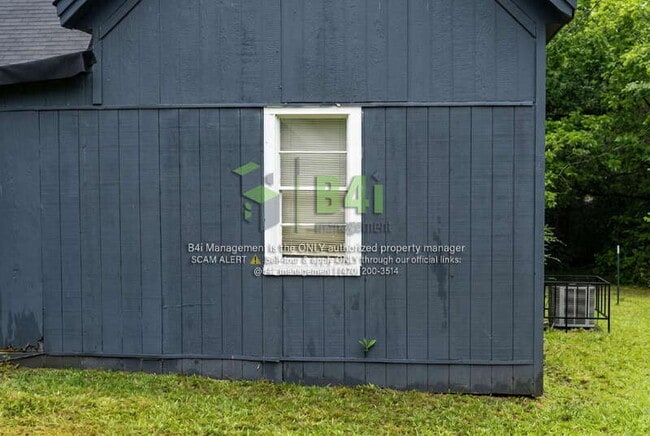 Building Photo - 705 Barnesville St