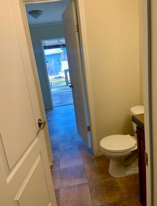Building Photo - 4 bed/2 bath mobile home