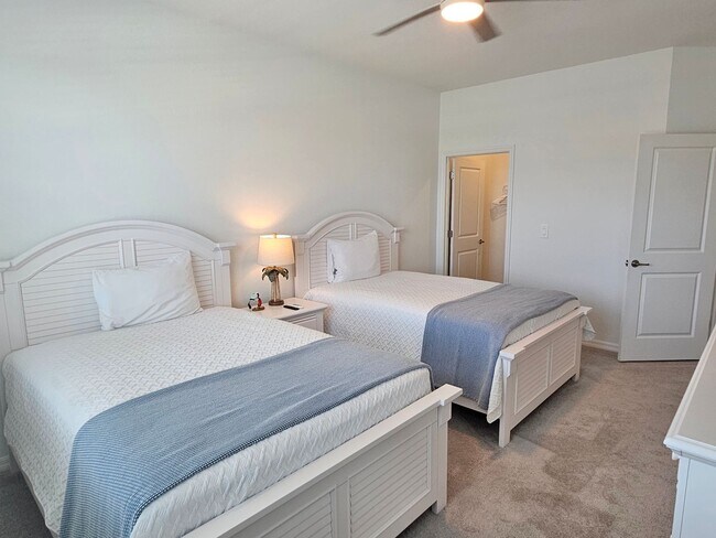 Building Photo - 12665 Radiance Ct