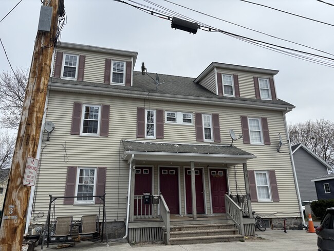 Building Photo - 14 Quigley Ave