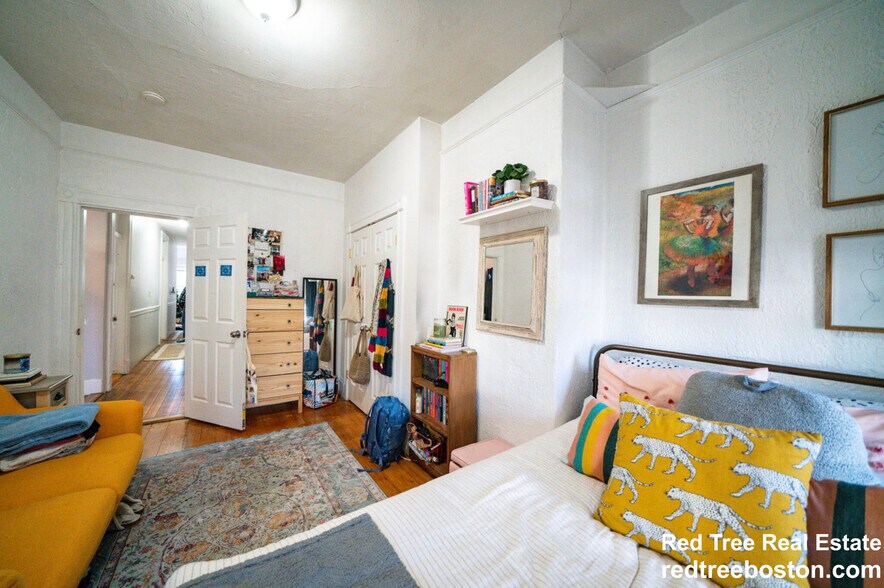 Building Photo - 133 St Alphonsus St