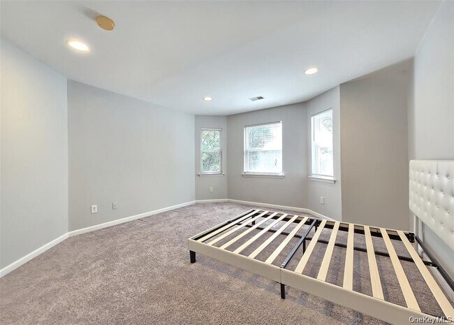 Building Photo - 19 Sunflower Ridge Rd