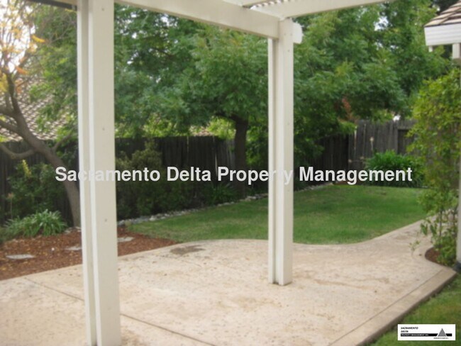 Building Photo - 15082 Seguridad Dr